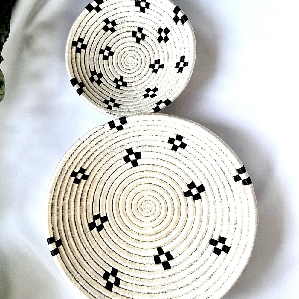 Black and cream woven handmade decorative cross design bowls set of two